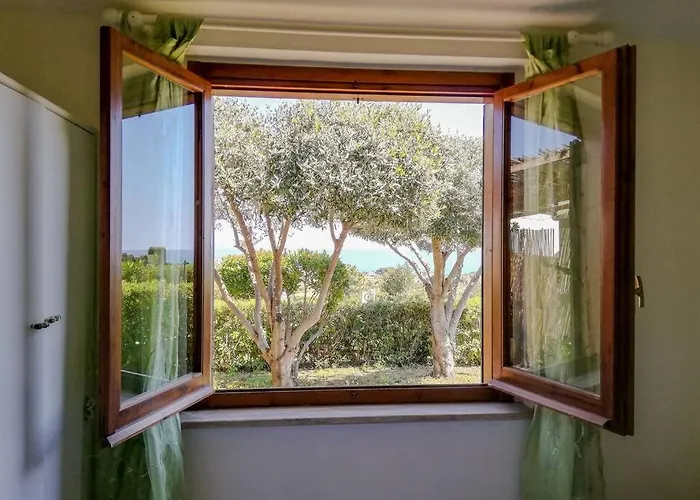 Elisa, Holidays With Sea View * Costa Rei